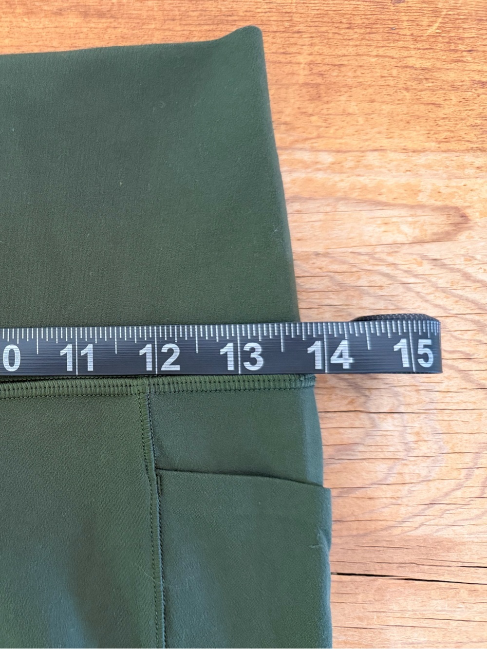 Athleta Salutation 7/8 Stash Pocket Tight Leggings Workout Olive Green Womens M - Picture 8 of 9
